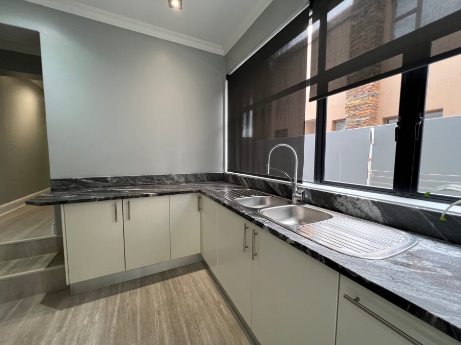 4 Bedroom Property for Sale in Oubaai Western Cape